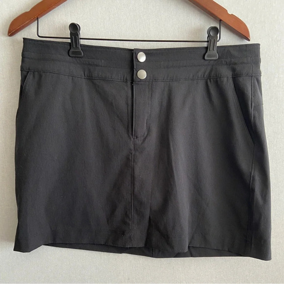 NWT Prana Celesta Skort Black Lightweight  Skirt Shorts Sz 10 - Picture 2 of 10